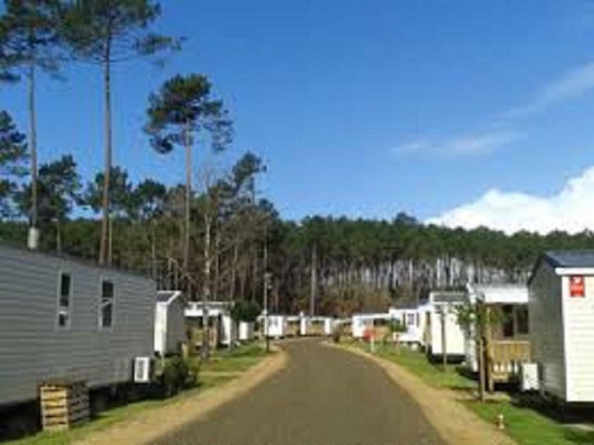 Mobilhome Saint Julien En Born Exterior foto